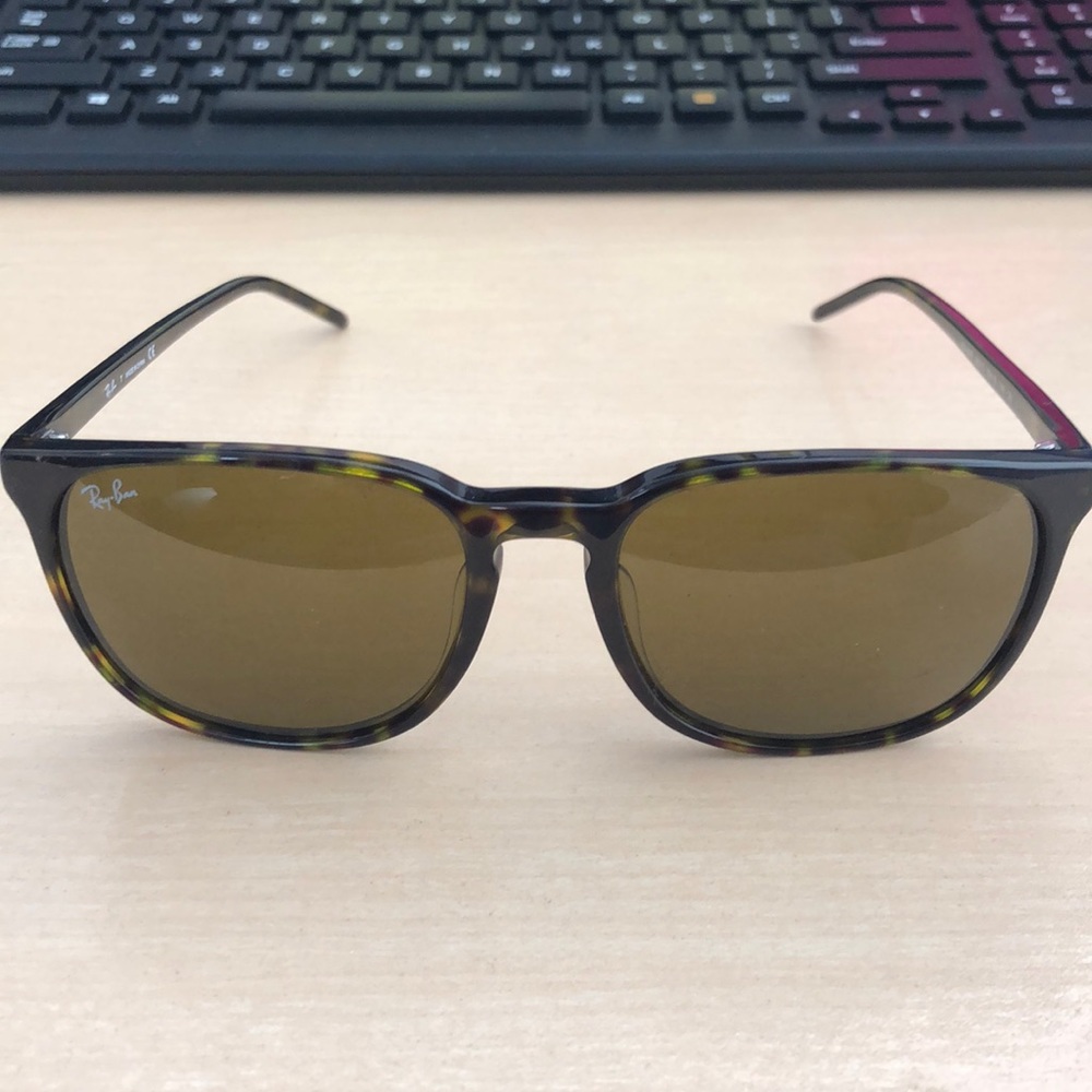 Ray Ban Tortoise Sunglasses rb4387